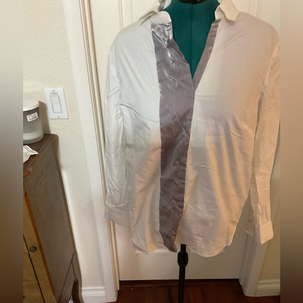White cotton blouse with silver front